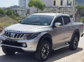 Bán Mitsubishi Triton 2.5 L 4x2 AT đời 2015, màu bạc, nhập khẩu nguyên chiếc