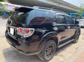 Cần bán lại xe Toyota Fortuner 2014, màu đen số tự động