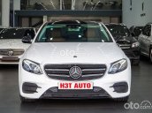 Cần bán Mercedes E300 AMG đời 2020, bank hỗ trợ 70% giá trị xe