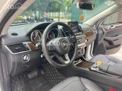 Cần bán gấp Mercedes GLE 400 năm sản xuất 2019, màu trắng