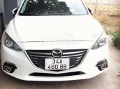 Cần bán gấp Mazda 3 sx 2015 màu trắng, giá ưu đãi