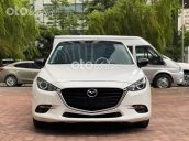 Cần bán lại xe Mazda 3 1.5 sản xuất 2018, màu trắng còn mới, 570 triệu