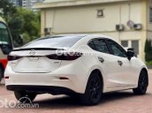 Cần bán lại xe Mazda 3 1.5 sản xuất 2018, màu trắng còn mới, 570 triệu