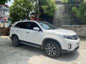 Cần bán lại xe Kia Sorento đời 2019, màu trắng như mới