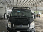 Cần bán xe Ford Transit VIP Limousine năm sản xuất 2016, màu đen