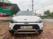 Xe Hyundai i20 Active sản xuất năm 2017, màu trắng, nhập khẩu nguyên chiếc còn mới giá cạnh tranh