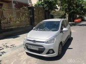 Bán Hyundai Grand i10 đời 2015, màu bạc chính chủ