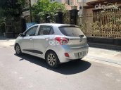 Bán Hyundai Grand i10 đời 2015, màu bạc chính chủ