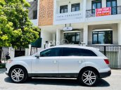 Cần bán lại xe Audi Q7 4.2 Quattro 2008, màu trắng