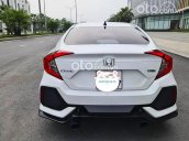 Cần bán xe Honda Civic 1.5L Vtec Turbo sản xuất năm 2017, màu trắng, xe nhập xe gia đình, giá 695tr