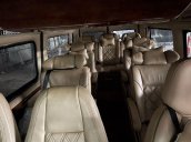 Cần bán xe Ford Transit VIP Limousine năm sản xuất 2016, màu đen