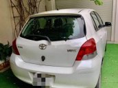 Cần bán gấp Toyota Yaris 1.3 AT sản xuất năm 2011, màu trắng, xe nhập chính chủ giá cạnh tranh