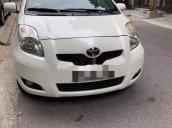 Cần bán gấp Toyota Yaris 1.3 AT sản xuất năm 2011, màu trắng, xe nhập chính chủ giá cạnh tranh