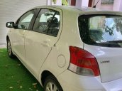 Cần bán gấp Toyota Yaris 1.3 AT sản xuất năm 2011, màu trắng, xe nhập chính chủ giá cạnh tranh