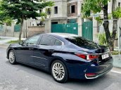 Bán ô tô Lexus ES 250 năm sản xuất 2019, xe nhập còn mới