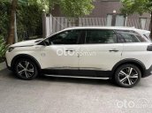 Cần bán gấp Peugeot 5008 năm sản xuất 2018, màu trắng số tự động, 980tr