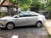 Cần bán gấp Toyota Vios 2017 màu vàng cát