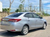 Bán xe Toyota Vios năm 2018, màu bạc số sàn, 385tr