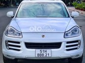 Cần bán xe Porsche Cayenne sản xuất năm 2010, màu trắng, nhập khẩu còn mới, giá 650tr