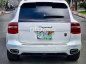 Cần bán xe Porsche Cayenne sản xuất năm 2010, màu trắng, nhập khẩu còn mới, giá 650tr