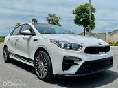 Bán lại giá ưu đãi chiếc Kia Cerato Deluxe 2019 màu trắng biển TP