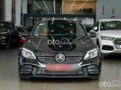 Bán Mercedes C300 AMG Facelift 2020, màu đen siêu lướt