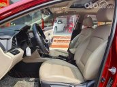 Cần bán gấp Hyundai Elantra 1.6 AT sản xuất năm 2019, màu đỏ