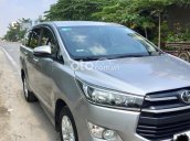 Bán Toyota Innova E sx 2018, màu bạc số sàn