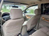 Cần bán xe Toyota Innova G đời 2011, màu bạc