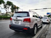 Cần bán gấp Kia Sorento GAT 2.4L 2010, màu bạc, xe nhập chính chủ, giá tốt