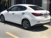 Cần bán Mazda 2 đời 2019, màu trắng còn mới