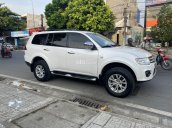 Xe Mitsubishi Pajero Sport năm 2016, máy dầu