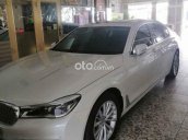 Xe BMW 730Li sản xuất năm 2019, màu trắng, xe nhập còn mới