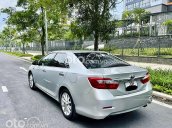 Bán Toyota Camry 2.5G đời 2013, màu bạc, giá 615tr