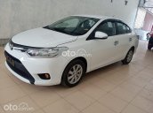 Cần bán lại xe Toyota Vios sx 2015, màu trắng số sàn