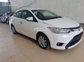 Cần bán lại xe Toyota Vios sx 2015, màu trắng số sàn