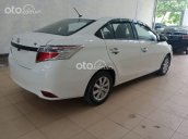 Cần bán lại xe Toyota Vios sx 2015, màu trắng số sàn