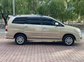 Xe Toyota Innova sản xuất 2014, màu vàng còn mới, giá tốt