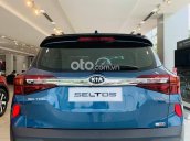 Cần bán xe Kia Seltos Premium năm 2021, màu xanh lam