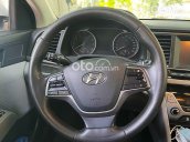 Cần bán xe Hyundai Elantra đời 2017, màu trắng còn mới, 485 triệu