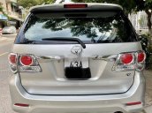 Bán Toyota Fortuner đời 2012, màu bạc còn mới