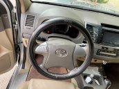 Bán Toyota Fortuner đời 2012, màu bạc còn mới