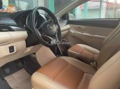 Cần bán gấp Toyota Vios năm sản xuất 2016, màu bạc còn mới