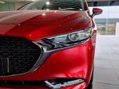 Cần bán xe Mazda 3 năm sản xuất 2021, màu đỏ, 699 triệu