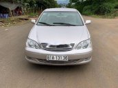 Xe Toyota Camry sản xuất năm 2002, giá ưu đãi