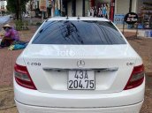 Bán xe Mercedes C200 năm 2010, màu trắng còn mới, giá 395tr