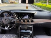 Xe Mercedes đời 2017, màu trắng, nhập khẩu