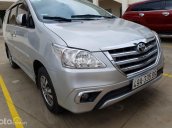 Cần bán gấp Toyota Innova E sản xuất năm 2015, màu bạc chính chủ, giá chỉ 390 triệu