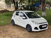 Cần bán gấp Hyundai Grand i10 năm sản xuất 2014, màu trắng xe gia đình