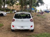 Cần bán gấp Hyundai Grand i10 năm sản xuất 2014, màu trắng xe gia đình